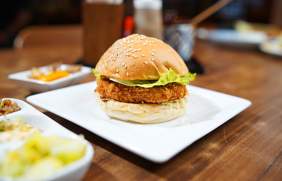 เบ็คคุ ทงคัตสึ (Bekku Tonkatsu)