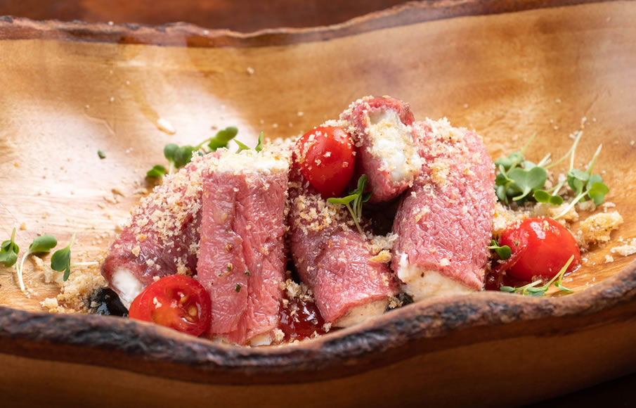 โคคอตฟาร์มโรสต์แอนด์ไวน์เนอรี่ (Cocotte Farm Roast & Winery)
