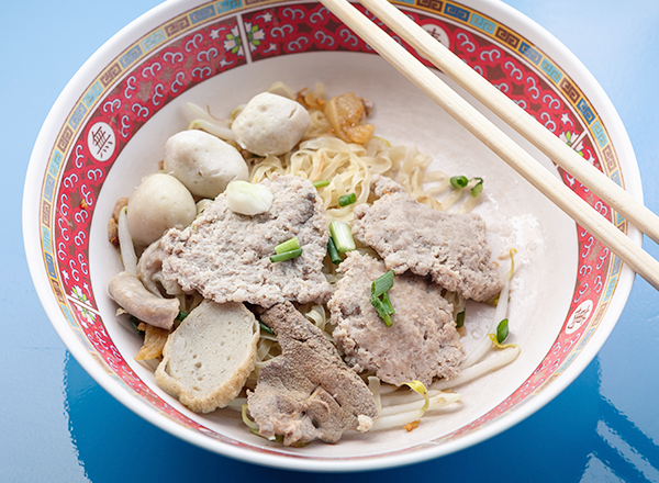 ก๋วยเตี๋ยวหมูเจ๊แกละ ชลนิเวศน์