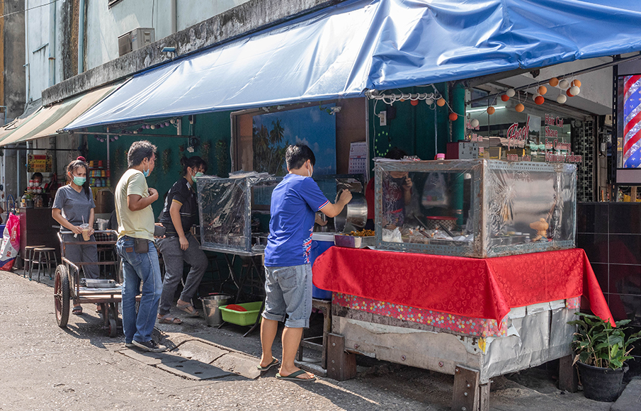 ข้าวแกงป้าน้อย