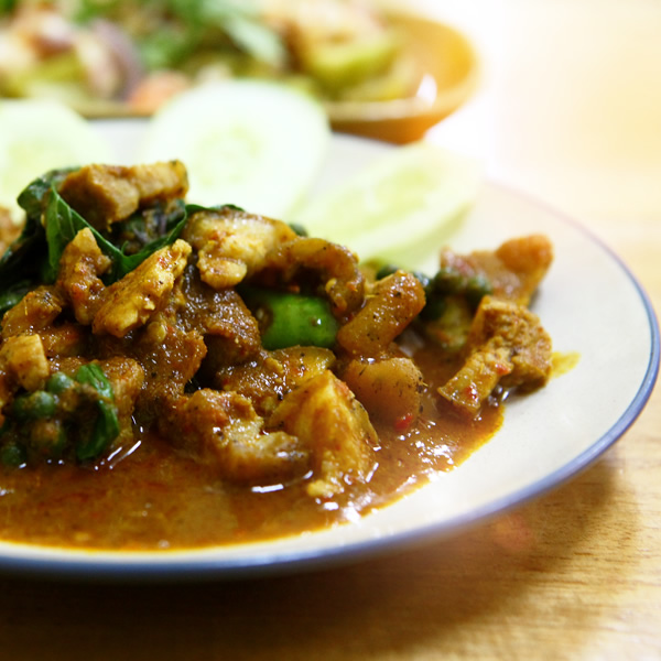 020-KawtomPui-resdetail-menu1
