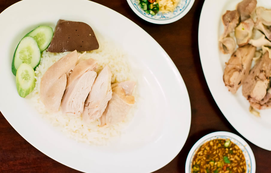 ข้าวมันไก่เจ๊ยี