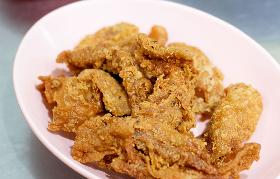 ก๋วยเตี๋ยวคั่วไก่สวนมะลิ เจ๊เค็ง เจ๊งิ้ม