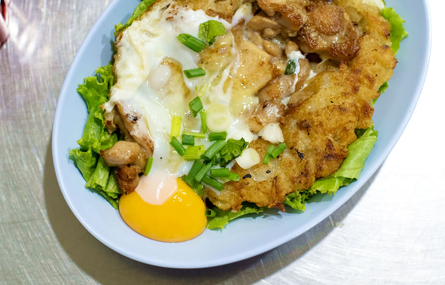 ก๋วยเตี๋ยวคั่วไก่สวนมะลิ เจ๊เค็ง เจ๊งิ้ม