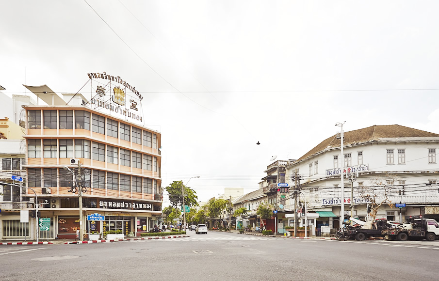 พูนเลิศ (เหลาะงาทิ้น)