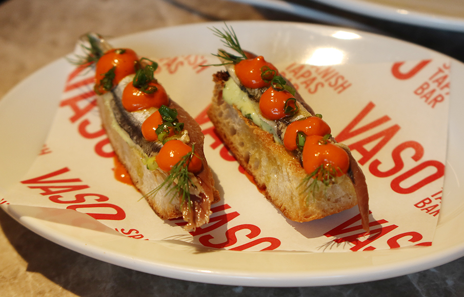 วาโซ สแปนิช ทาปาสบาร์ (Vaso Spanish Tapas Bar)
